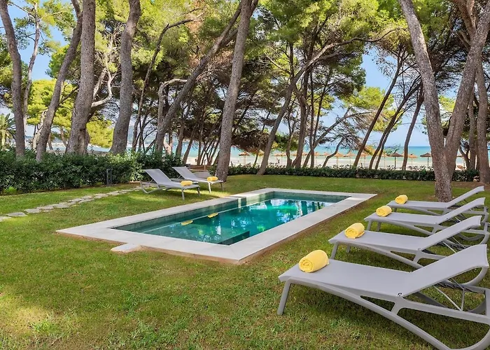 Villamar - Stunning Beachfront Villa With Private Pool