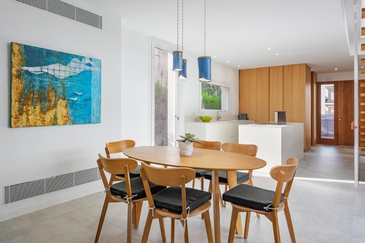Villamar - Stunning Beachfront With Private Pool Holiday home Port de Alcudia (Mallorca)