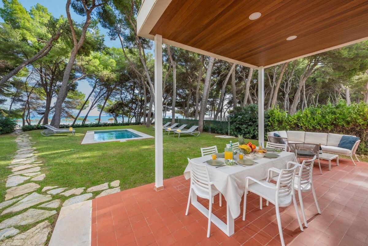 Villamar - Stunning Beachfront With Private Pool Ferienhaus *
